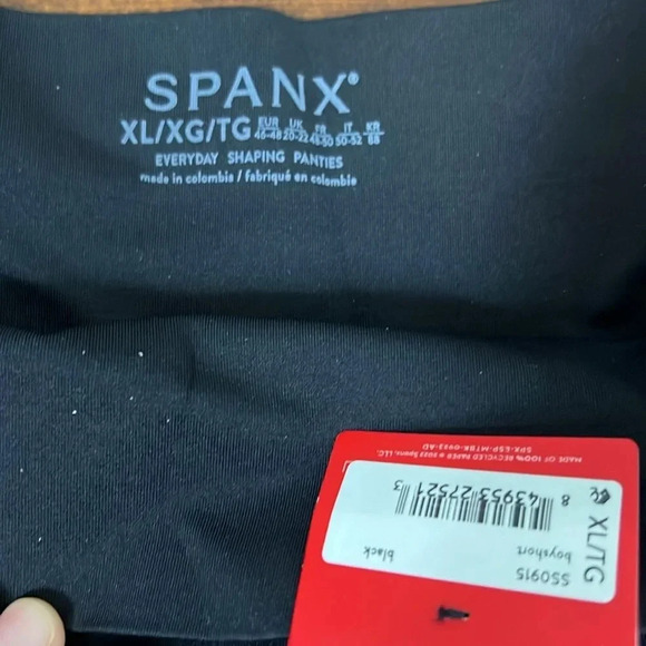 SPANX Every Day Shaping Panties | Boyshort | Size L - Picture 7 of 7